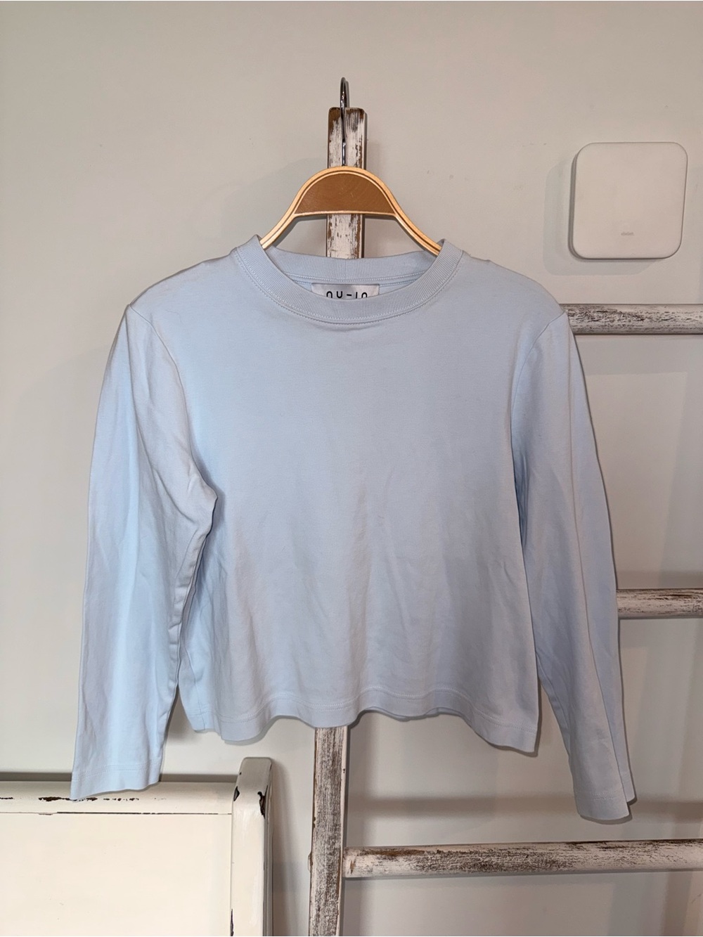 NU-IN Blue Crewneck Long Sleeve Long Crop Size Medium Pre Owned EUC 100% Cotton